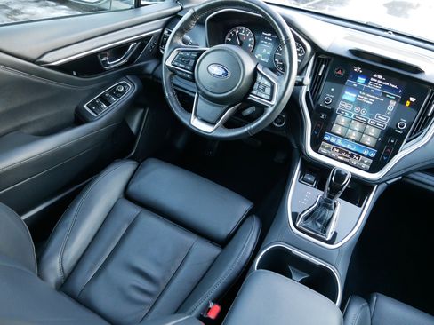 Used 2023 Subaru Outback Limited image 9