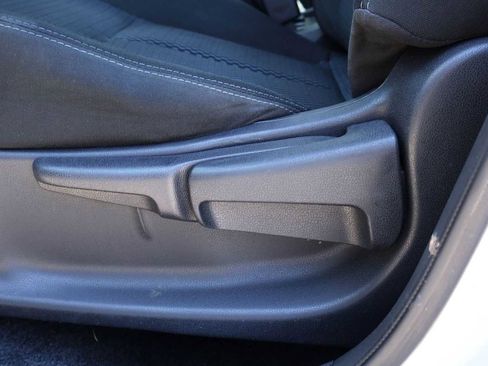 Used 2016 Nissan Versa Note SV FWD image 24