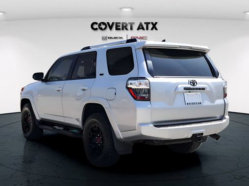 Used 2024 Toyota 4Runner SR5 Premium w/ Moonroof Package AWD/4WD image 5