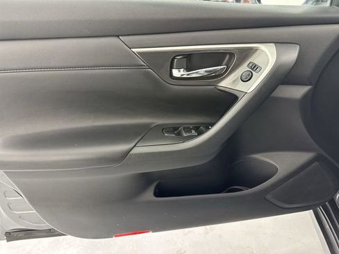 Used 2015 Nissan Altima 2.5 SL w/ Technology Package FWD image 21