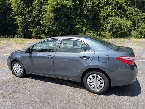 Used 2014 Toyota Corolla L FWD image 3