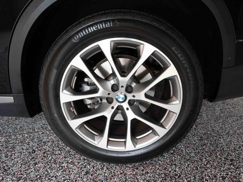 Used 2023 BMW X5 xDrive40i w/ Premium Package AWD/4WD image 30