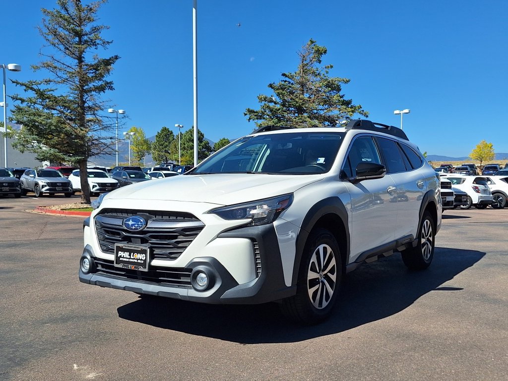 Used 2023 Subaru Outback Premium AWD/4WD image 7