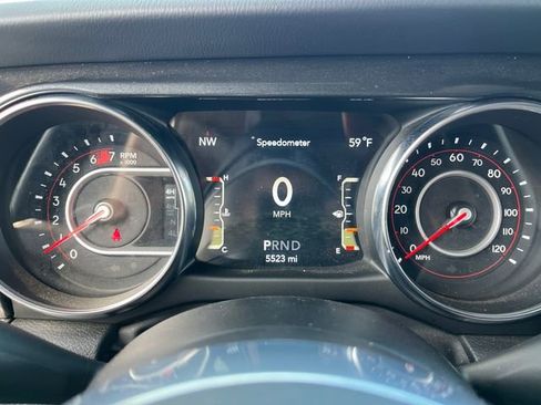 Used 2022 Jeep Wrangler Unlimited Rubicon w/ Trailer Tow Package image 10