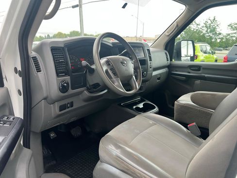 Used 2021 Nissan NV 1500 SV RWD image 12
