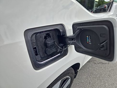 Used 2014 BMW i3 w/ Range Extender RWD image 10