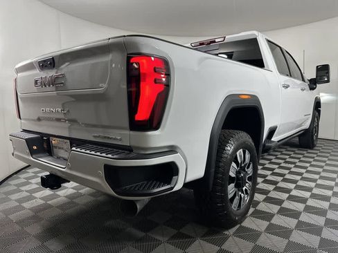 New 2025 GMC Sierra 2500 Denali w/ Denali Reserve Package image 6