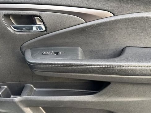 Used 2022 Honda Pilot Sport image 22