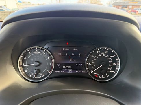 Used 2021 Nissan Armada SL w/ Captain's Chairs Package image 32