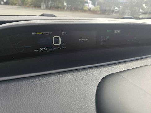 Used 2017 Toyota Prius Prime Advanced FWD image 24