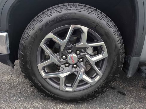 Used 2025 GMC Sierra 1500 SLT w/ SLT Premium Plus Package AWD/4WD image 36