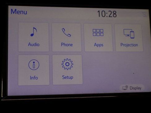 Used 2018 Toyota Camry LE image 23