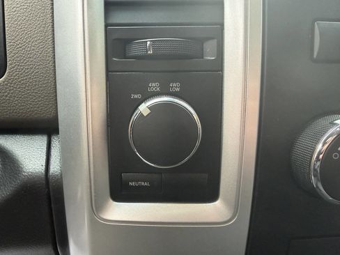 Used 2011 RAM 1500 Classic SLT w/ Remote Start & Security Group image 19