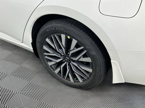 New 2026 Nissan Altima 2.5 SV FWD image 36