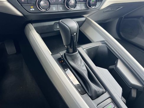 Used 2025 Honda Accord SE image 15