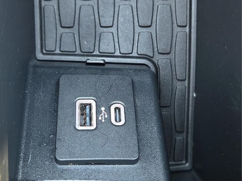 Used 2023 Lincoln Aviator Reserve w/ Equipment Group 201A image 18