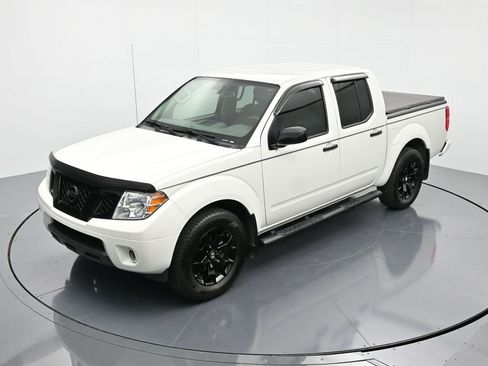 Used 2021 Nissan Frontier SV w/ Midnight Edition Floor Mats image 33