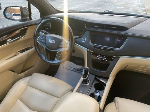 Used 2019 Cadillac XT5 AWD image 14