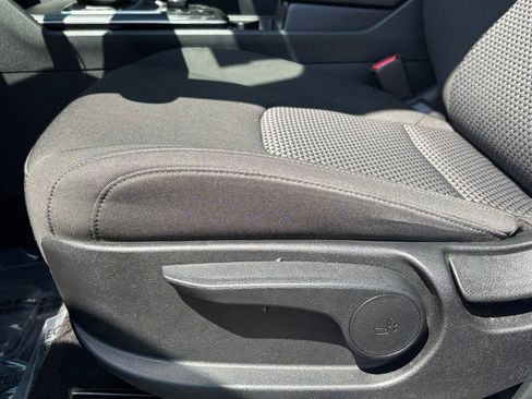 Used 2025 Kia Sportage LX FWD image 27