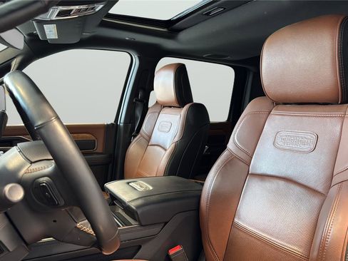 Used 2024 RAM 2500 Limited w/ Safety Group AWD/4WD image 11