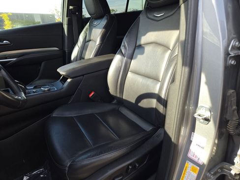 Used 2023 Cadillac XT4 Premium Luxury image 27