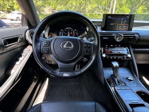 Used 2023 Lexus IS 350 F Sport w/ Memory Package RWD image 8