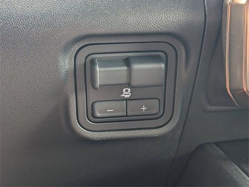 New 2025 GMC Hummer EV 2X image 25