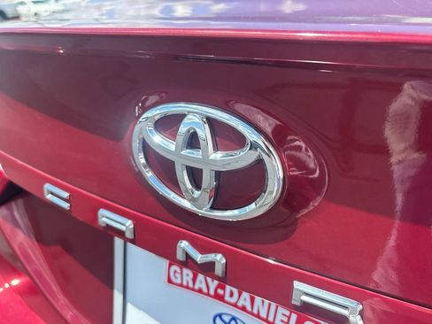 Used 2018 Toyota Camry XSE FWD image 33