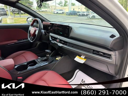 New 2026 Kia K4 GT-Line w/ GT-Line Premium Package FWD image 12