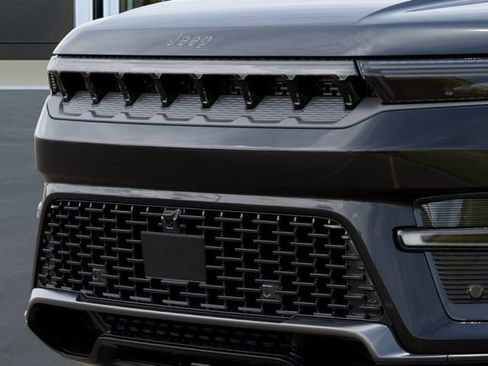 New 2026 Jeep Grand Wagoneer 4WD image 11