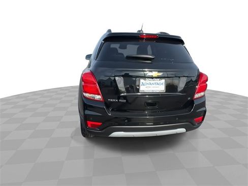 Certified 2020 Chevrolet Trax LT w/ Driver Confidence Package image 7