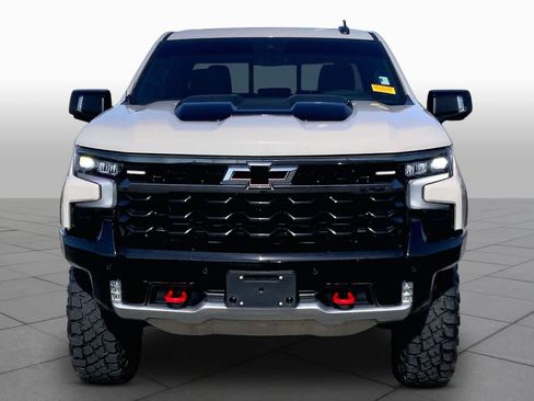 Used 2026 Chevrolet Silverado 1500 ZR2 w/ LPO, Dark Essentials Package AWD/4WD image 4