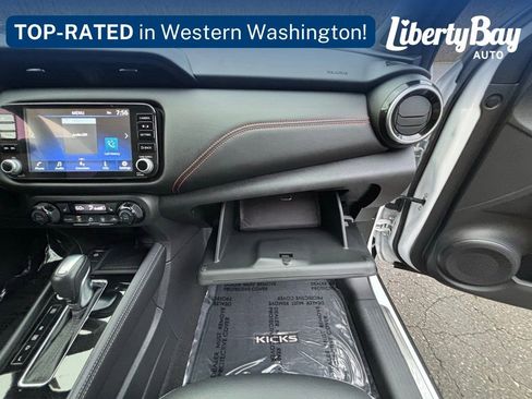 Used 2021 Nissan Kicks SR w/ SR Premium Package image 24