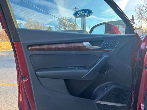 Used 2018 Audi Q5 2.0T Premium Plus w/ Premium Plus Package image 14