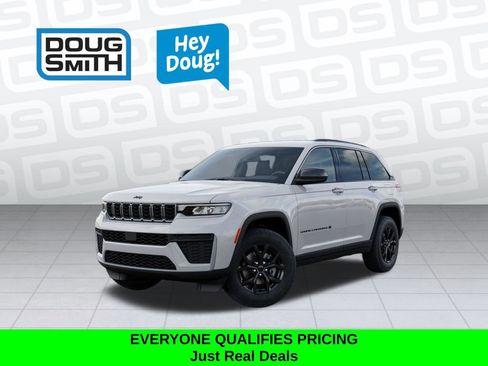 New 2026 Jeep Grand Cherokee Altitude AWD/4WD image 1