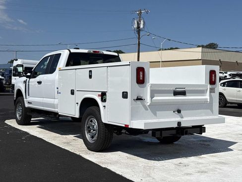 New 2026 Ford F350 4x4 SuperCab Super Duty image 5