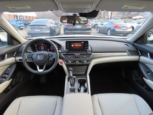 Certified 2020 Honda Accord LX image 17