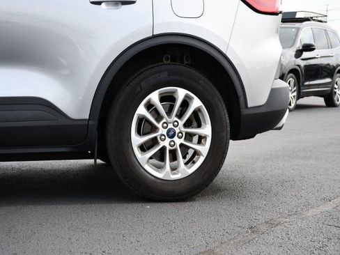 Used 2021 Ford Escape SE w/ Convenience Package FWD image 11