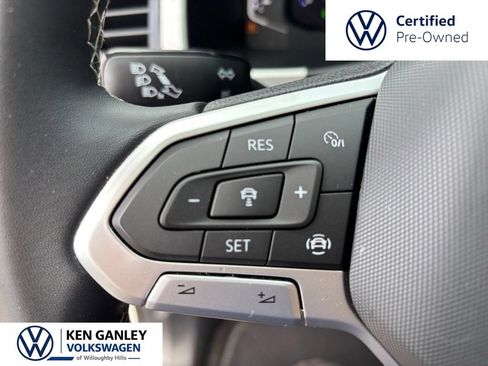 Certified 2023 Volkswagen Atlas SE w/ Panoramic Sunroof Package AWD/4WD image 21