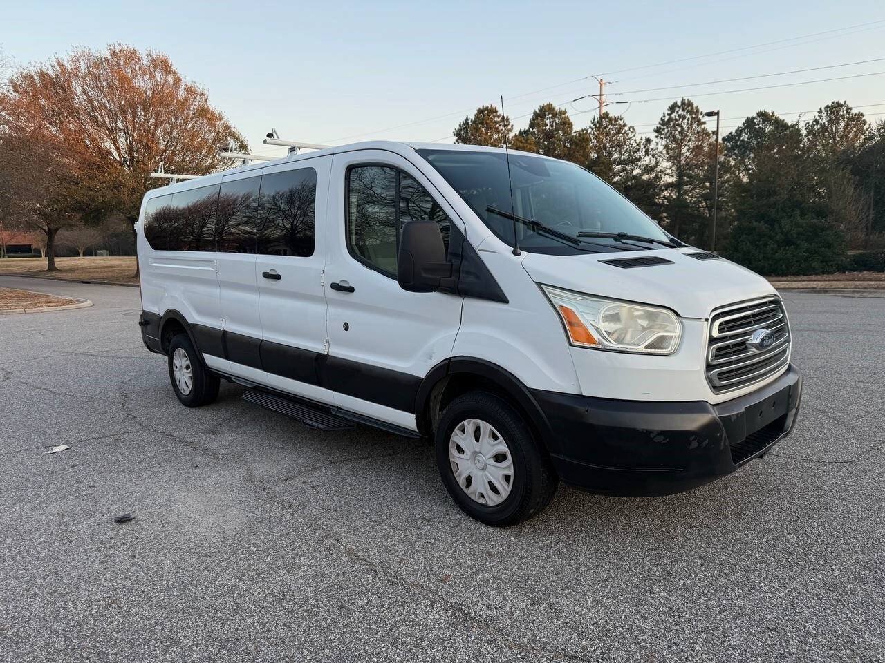 Used 2015 Ford Transit 350 XLT RWD image 7