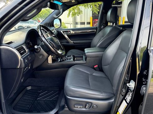 Used 2020 Lexus GX 460 Premium w/ Premium Package AWD/4WD image 12