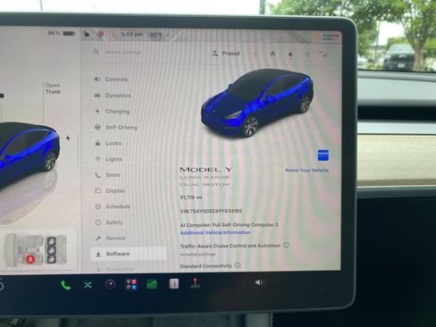 Used 2023 Tesla Model Y Long Range AWD/4WD image 27
