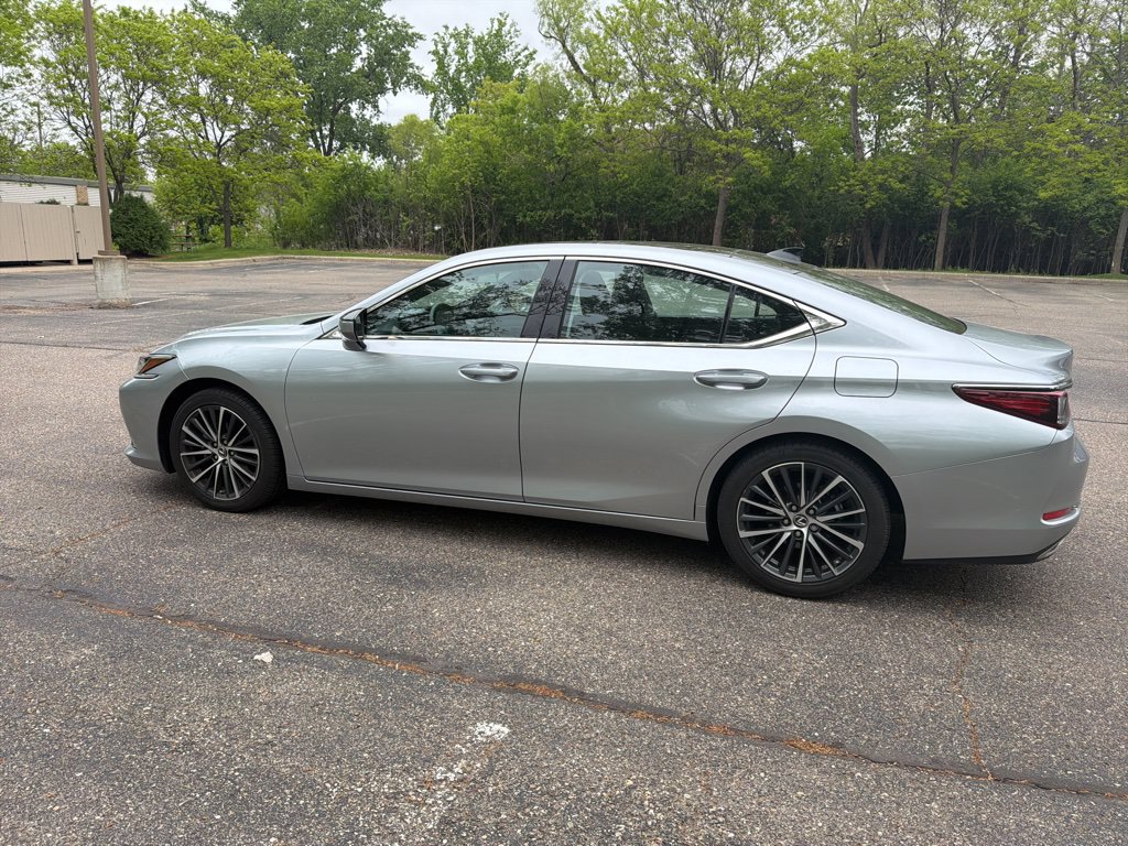 Certified 2023 Lexus ES 350 w/ Premium Package FWD image 26