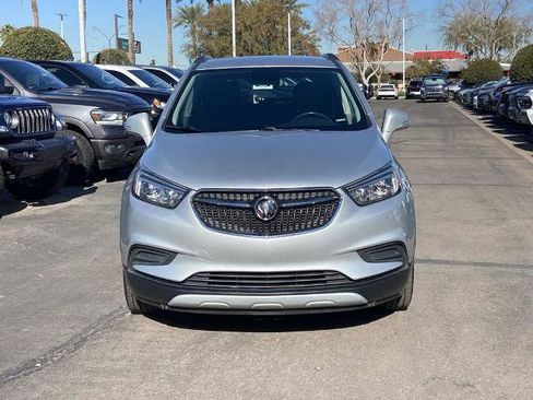 Used 2019 Buick Encore Preferred image 3