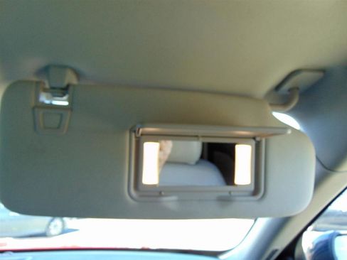 Used 2021 Ford Explorer Limited image 26