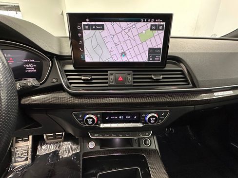 Used 2023 Audi SQ5 Prestige w/ Prestige Package image 28