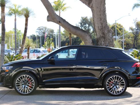 New 2026 Audi SQ8 Prestige image 8