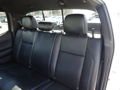 Used 2023 Toyota Tacoma TRD Off-Road w/ TRD Premium Off Road Package image 21