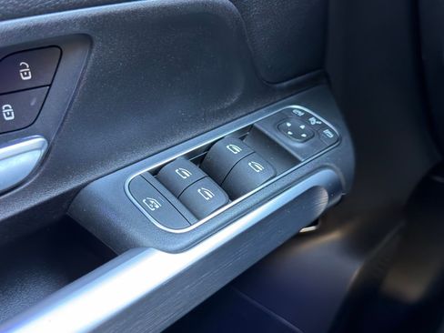 Certified 2023 Mercedes-Benz GLB 250 4MATIC image 22