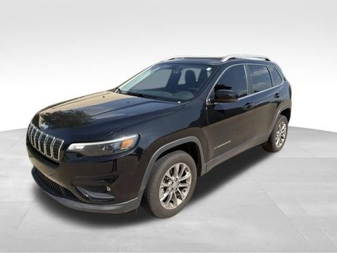 Used 2019 Jeep Cherokee Latitude Plus AWD/4WD image 9